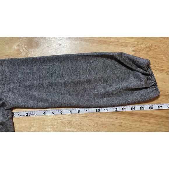 Jones New York Signature Cold Shoulder Metallic Grey Knit Top Size S NWT - Picture 11 of 15